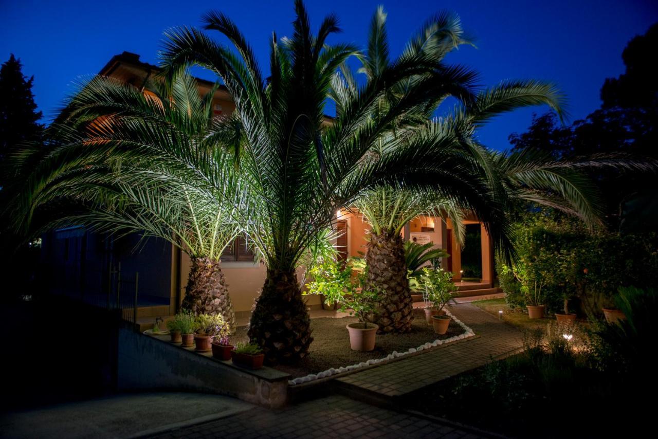 Villa Alida Casa Vacanze フォリーニョ エクステリア 写真